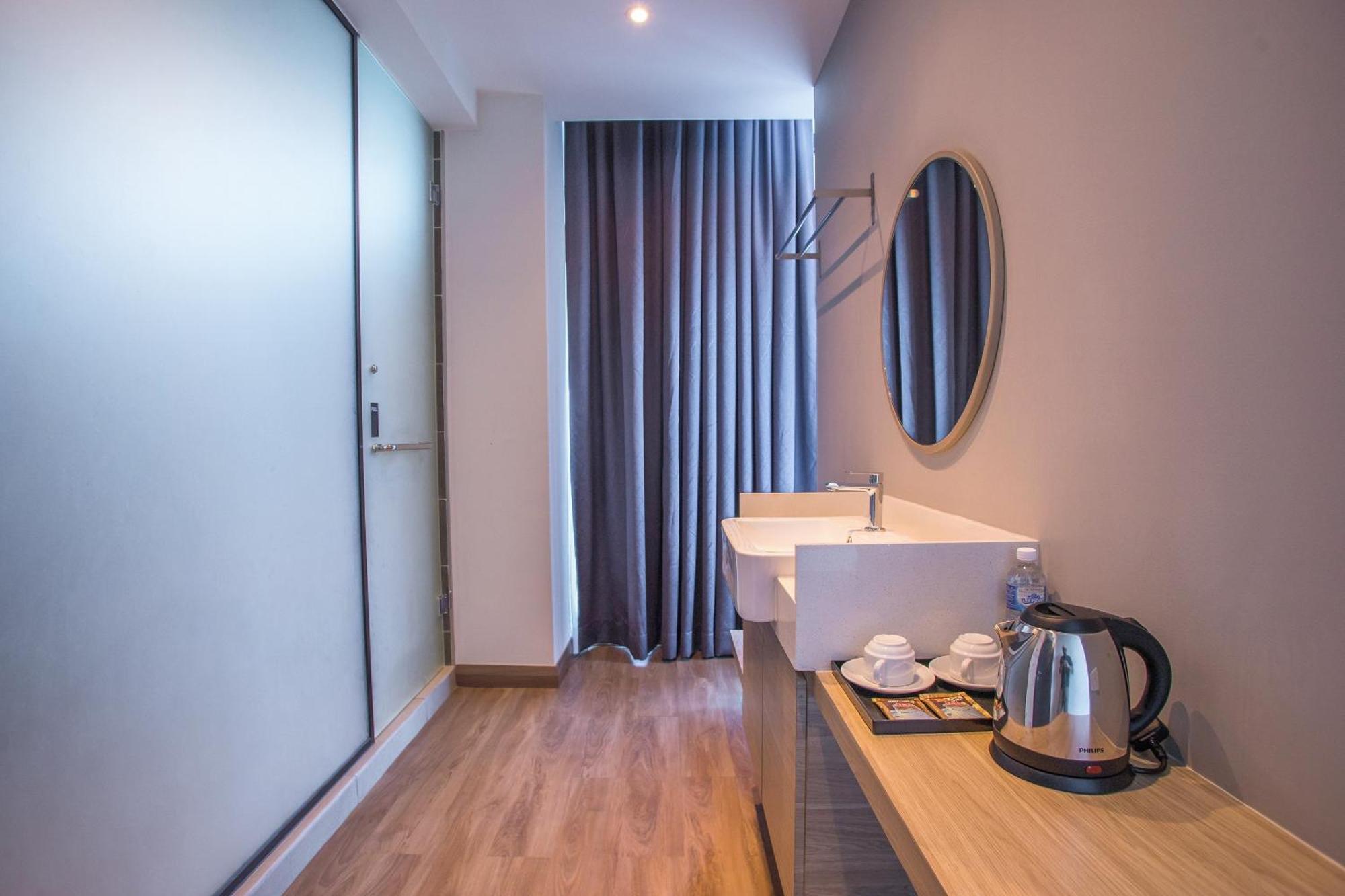 Oyo 89576 Mokka Hotel Куала-Лумпур Экстерьер фото